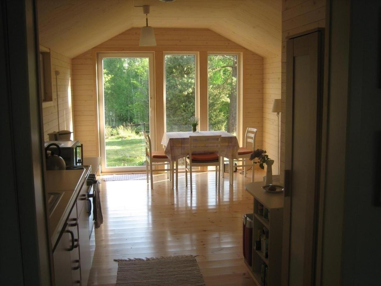 Ferienhaus In Malilla Boote Sauna See Eksteriør bilde